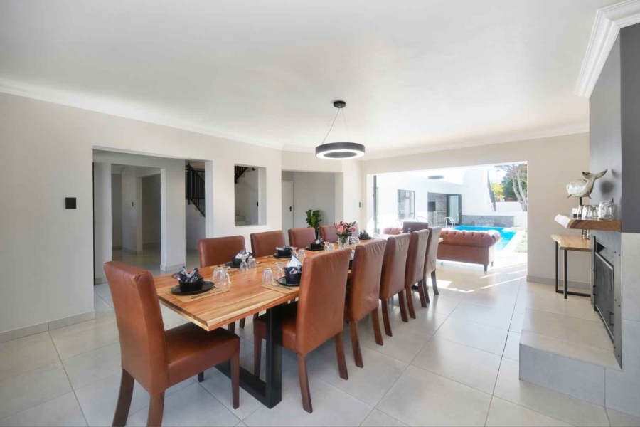 9 Bedroom Property for Sale in Westcliff Western Cape